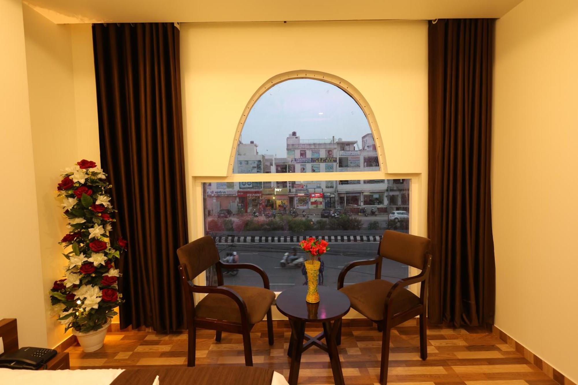 Hotel Lalita Palace Divisione di Divisione di Jaipur Esterno foto